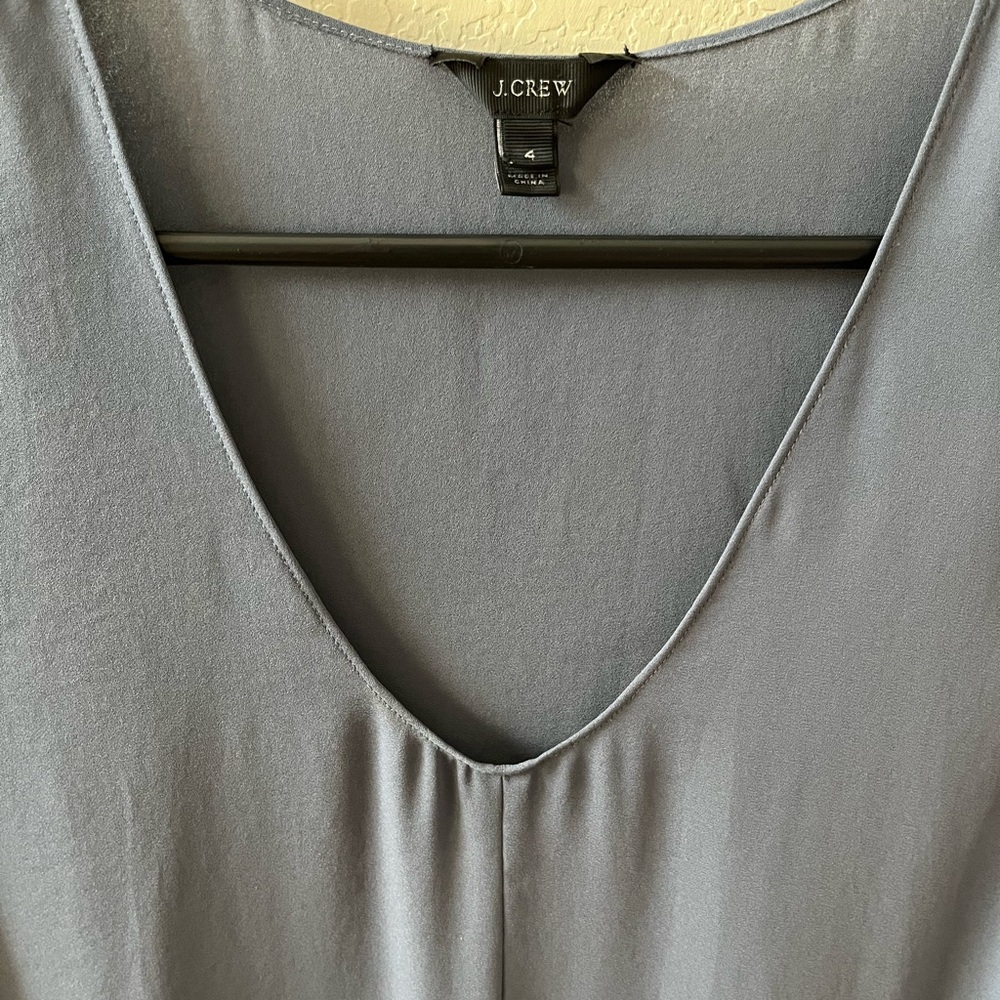 J.Crew Women’s Sleeveless V-Neck Blouse Size 4 Bachelor Blue Top - Picture 3 of 7